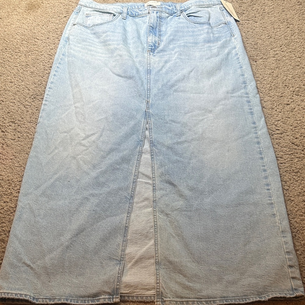 Universal Thread Light Blue Maxi Skirt New W/Tag SIZE 16